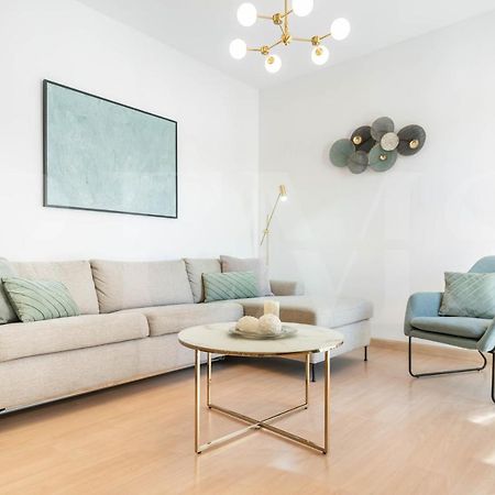 Inviting Apartment In The Heart Of Malaga By Rems Exterior photo
