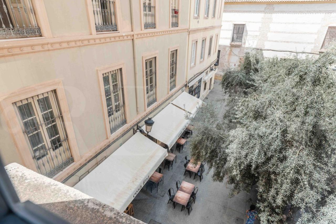 Inviting Apartment In The Heart Of Malaga By Rems Exterior photo