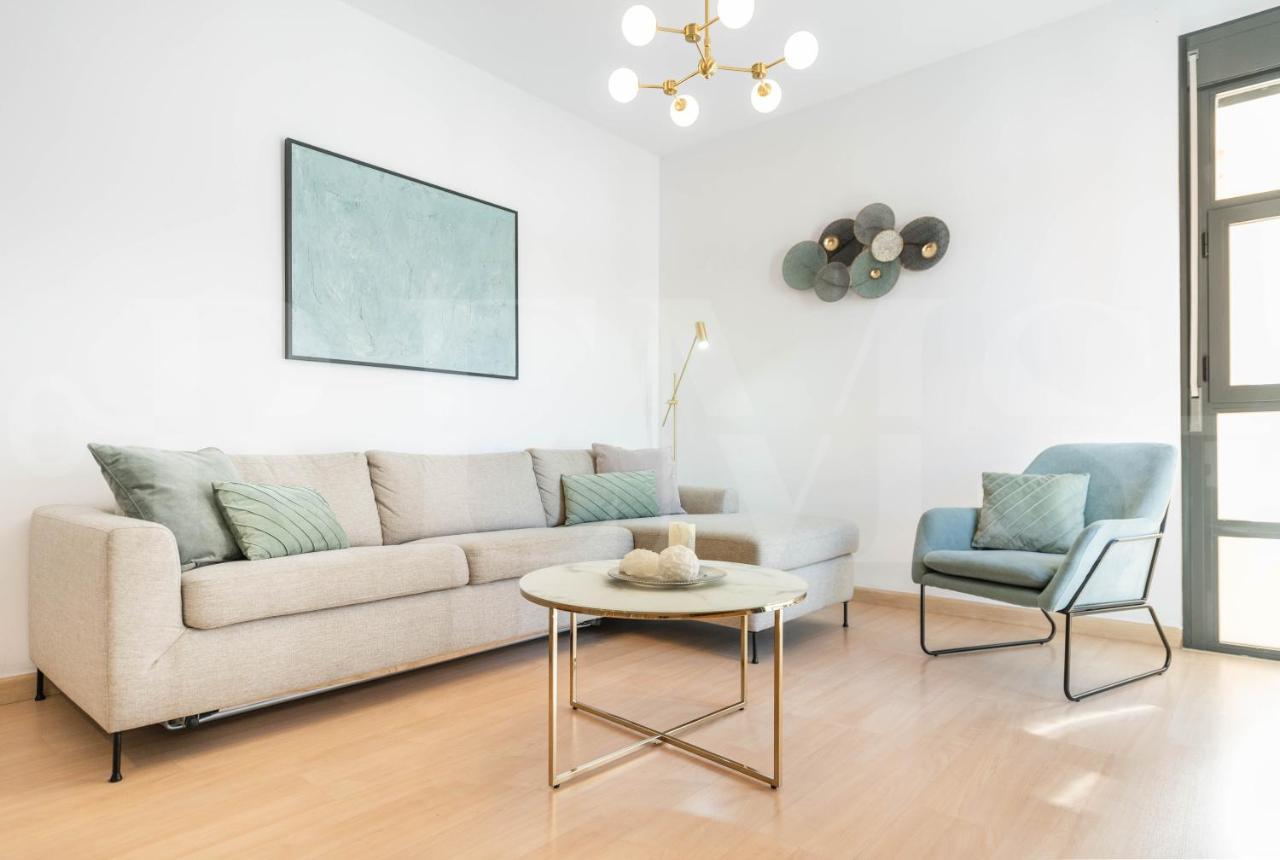 Inviting Apartment In The Heart Of Malaga By Rems Exterior photo